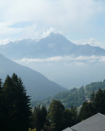 Stunning ski-in ski-out chalets in Villars Barboleuse